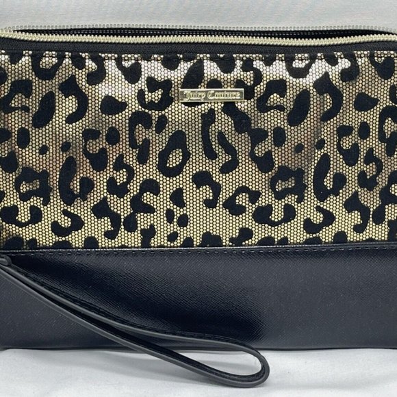 Juicy Couture Gold Leopard Wristlet Mobile Power Bank 🐱 - Picture 2 of 15